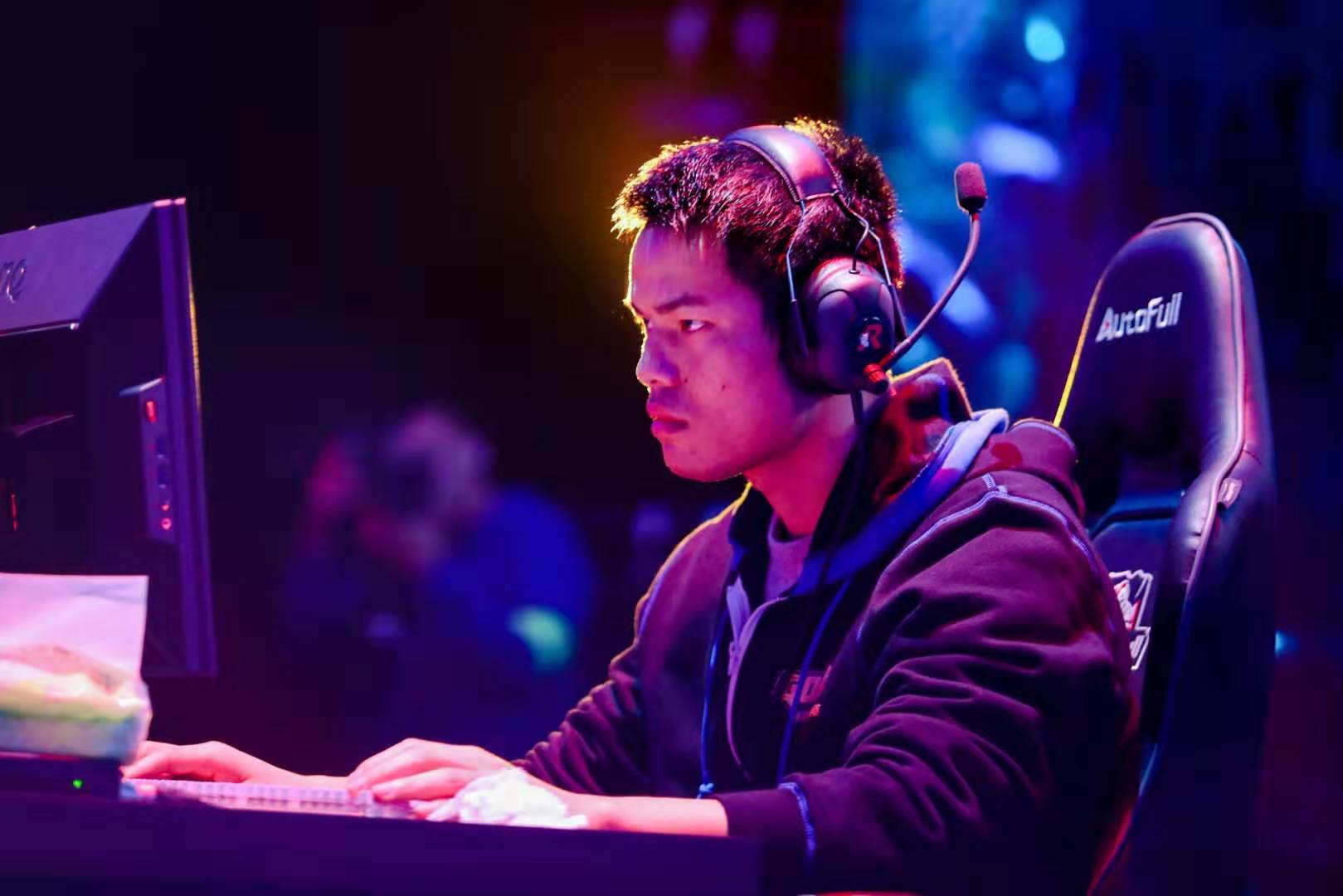 不是偶然的 不是偶然的